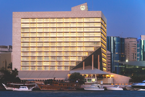 تور دبی هتل شرایتون کریک - آژانس هواپیمایی و مسافرتی آفتاب ساحل آبی